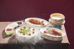 北京烤鸭哪家强？这几家老字号本地人天天排长队